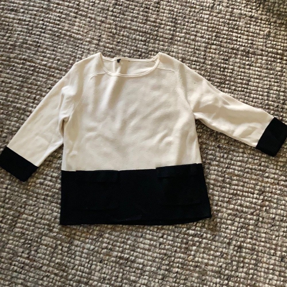 Black And Cream Color Block Sweater With Pockets - image 1